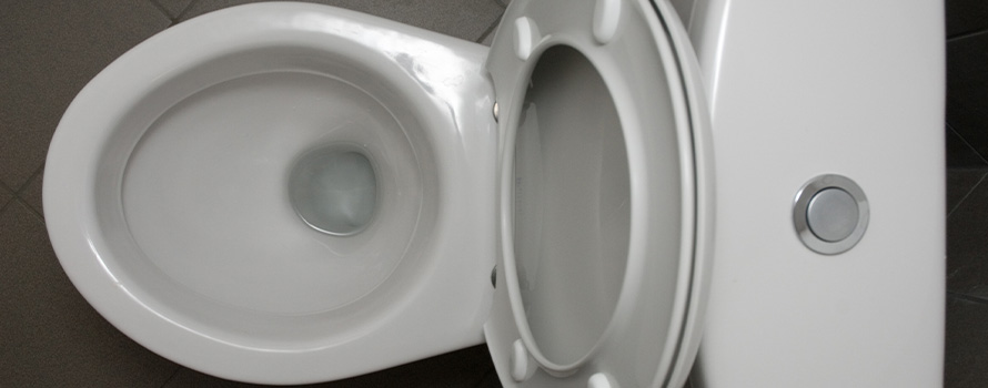 How to Fix an Overflowing Toilet Without a Plunger