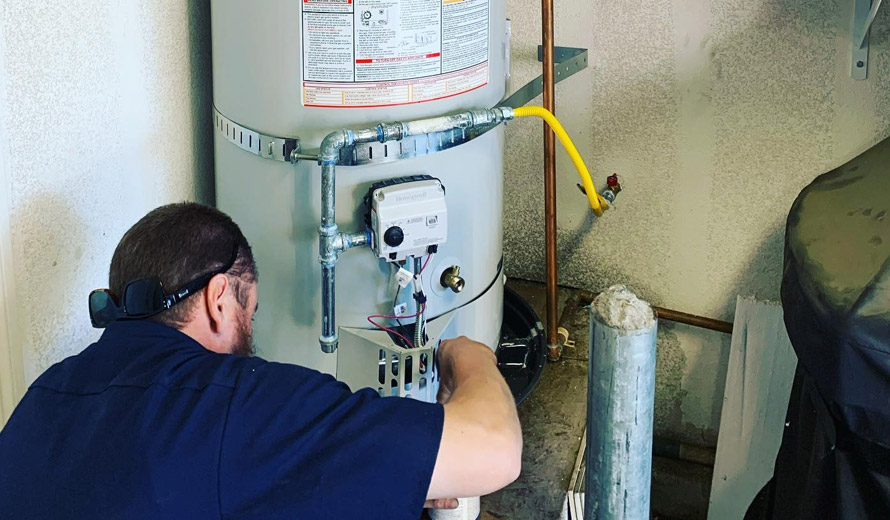 what does a bad water heater sound like?